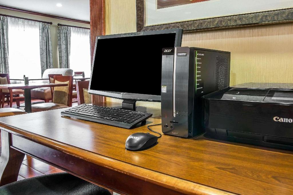 אן ארבור Comfort Inn & Suites University South מראה חיצוני תמונה